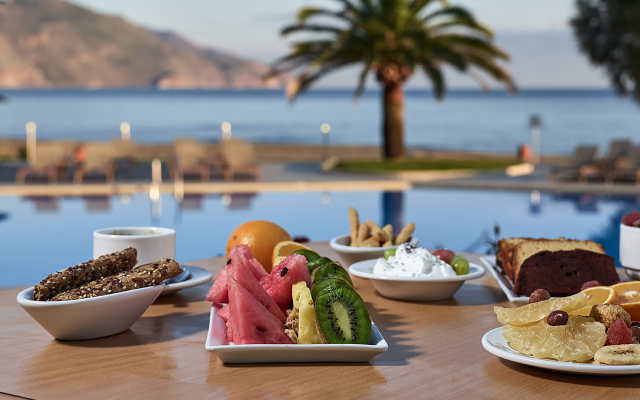 Pilot Beach Resort