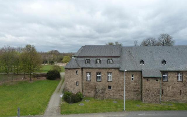 Hotel Am Schloss Broich