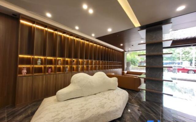 No.1 Hotel Apartment (Nanjing Jiangning Longhu Tianjie Zhushan Road Subway Station Branch)