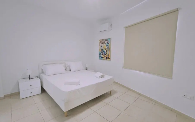 144 AN - Stay Sunny Honey Apartment