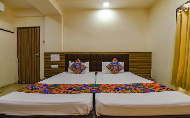 Hotel Sunshine by OYO Rooms