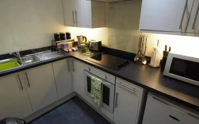 Wallfield Field Apartments