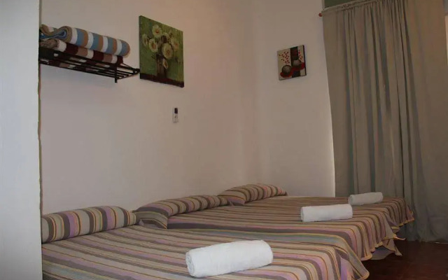 Casa De Huespedes Lemus