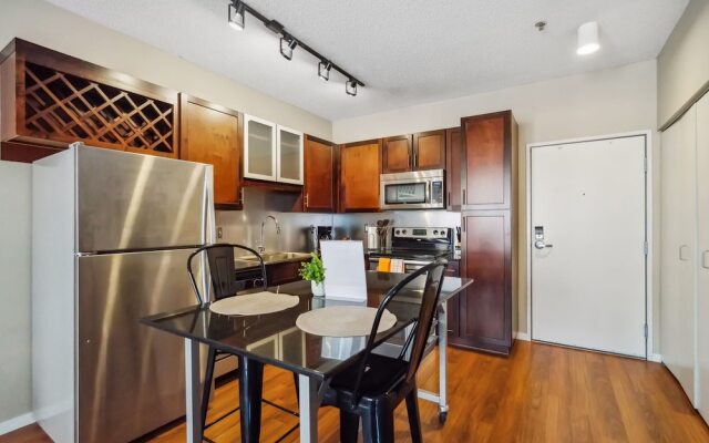 Two CozySuites Mill District 04 & 01