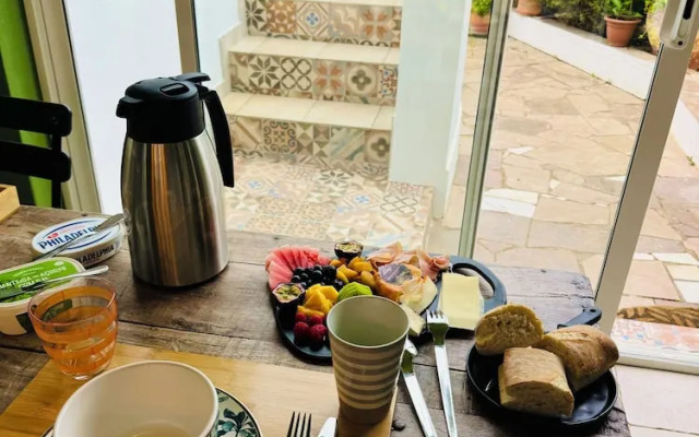 Palm View Guesthouse-Adults only