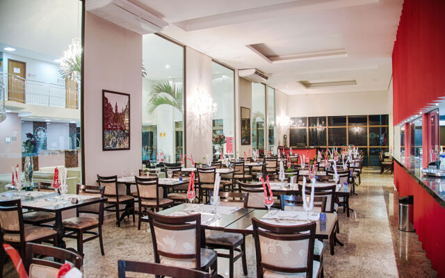 Hotel Girassol Plaza