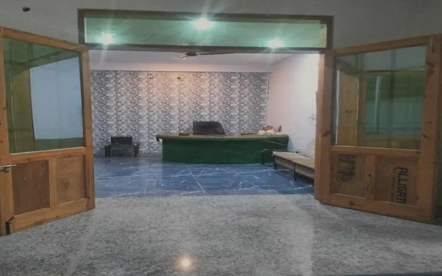 OYO Flagship 702723 The Grand Cosmos