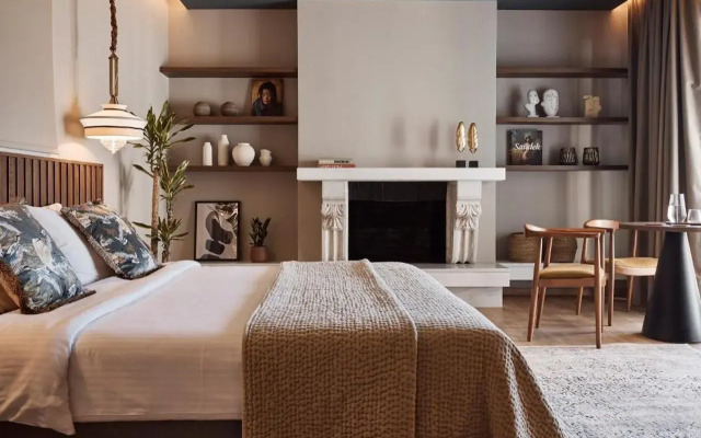 Cama Luxury Suites Glyfada