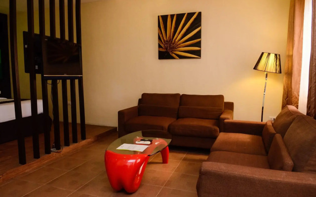 Sun City Suites