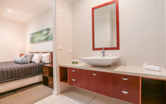 Indulge Apartments Langtree