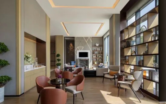 Beijing Jinqishu Hotel (Daxing Yihezhuang Metro Station)