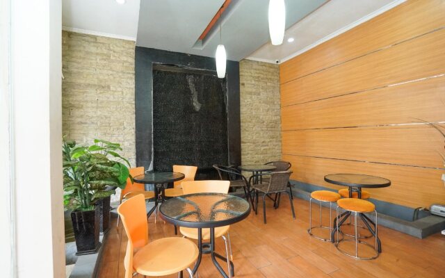 Semampir Residence By OYO Rooms