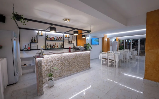 Elite Hotel
