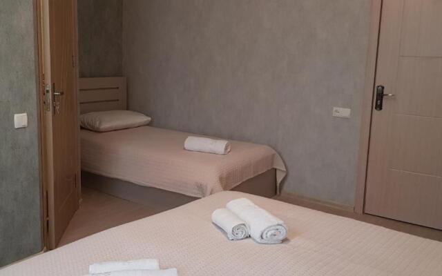 ORJONI-HOTEL