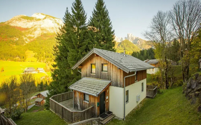 Chalet in Annaberg-lungotz With a Community Pool