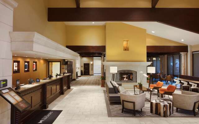 DoubleTree by Hilton Ontario Airport