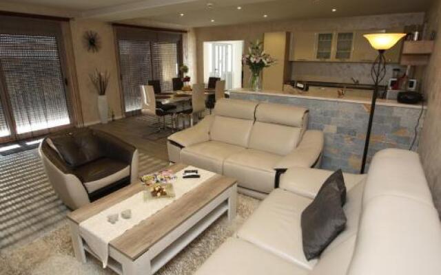 Sunset Residence