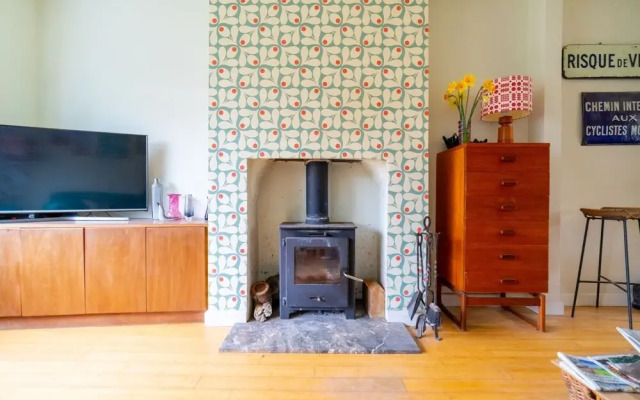 Fuller House with Parking