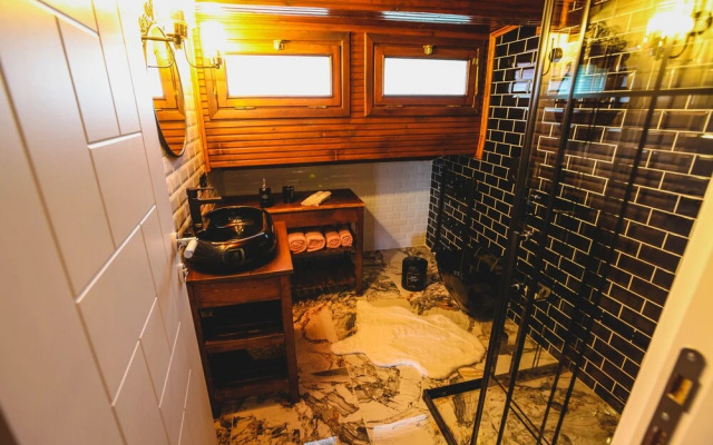 The Red Witch Boutique Hotel