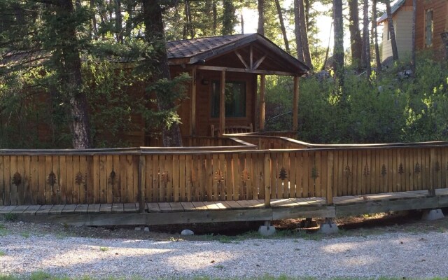 Boulder Creek Lodge - Campsite