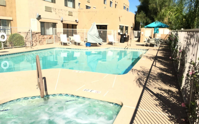 Red Lion Inn & Suites Goodyear Phoenix