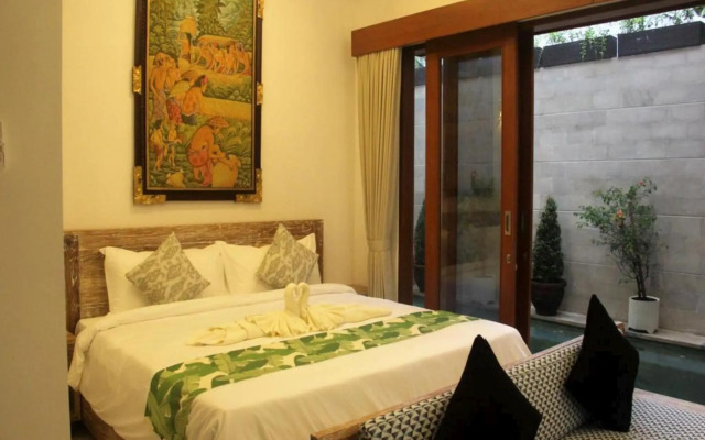 Green Studio Apartment Seminyak
