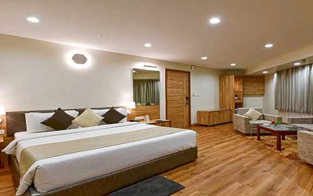 Hotel Page One