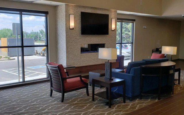 Comfort Suites Denver near Anschutz Medical Campus