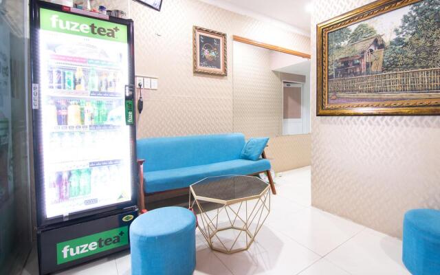 RedDoorz near Tan Son Nhat Airport 3