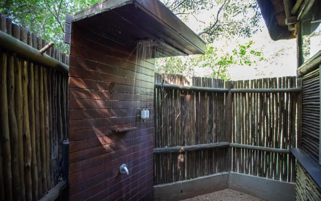 Royal Thonga Safari Lodge