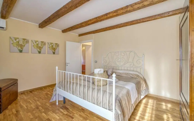Villa Bentivoglio - Holiday Home With Swimming Pool
