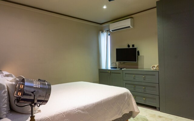 Lotus 2 Condo One Block Away from Mamitas Beach Club by RedAwning