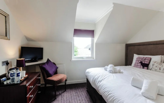 Sweeney Aviemore Two