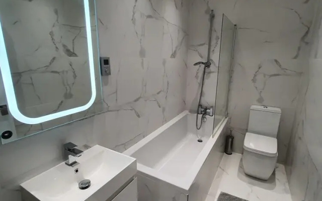 Modern Spacious Executive Apartment