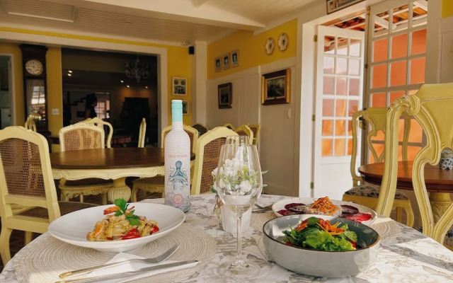 Hotel La Belle Provence