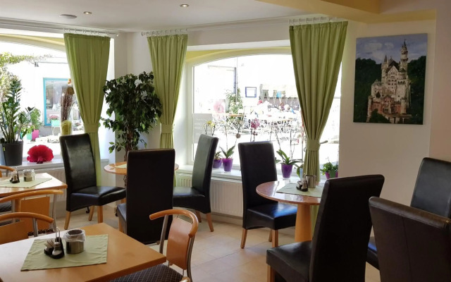 Garni City Hotel