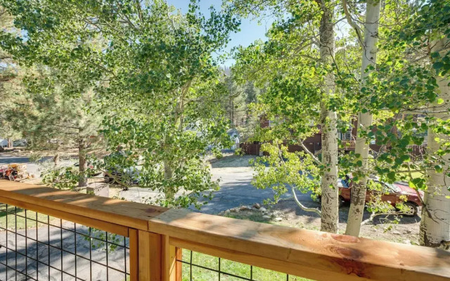 10 Mi to Lake Tahoe Beaches: Home w/ Pool Table