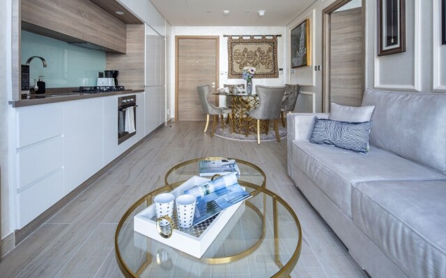 Modern Arabian Themed 1BR Apartment in Dubai Marina