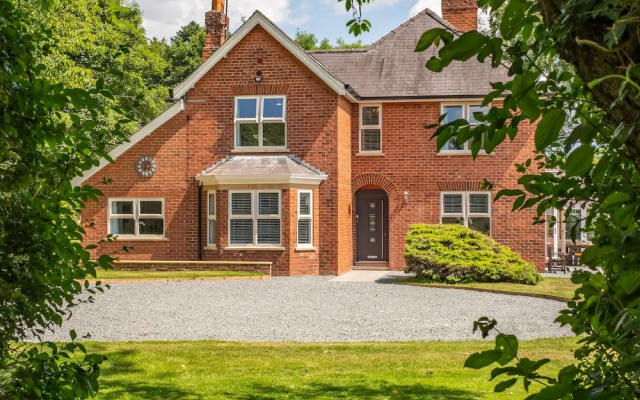 Routhorpe House