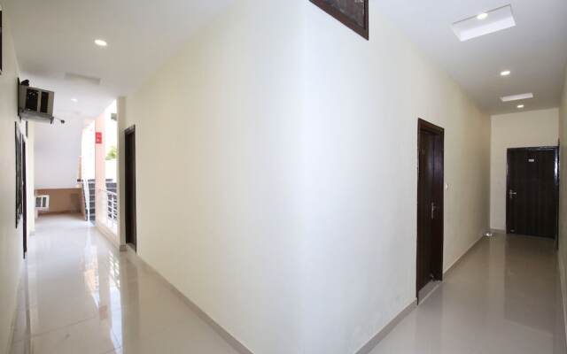 OYO 9727 Hotel Welcome Inn 2