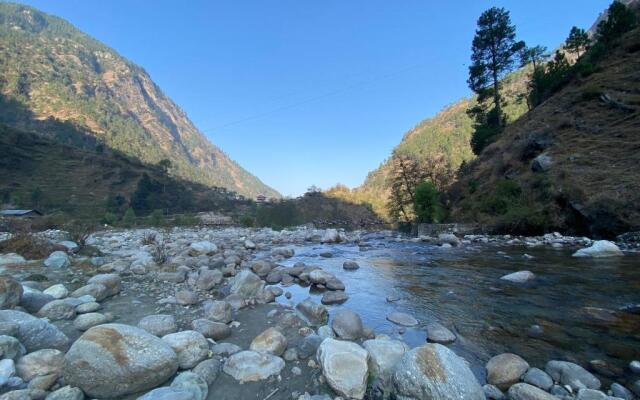 ShivAdya Tirthan - Boutique Hotel in Tirthan Valley