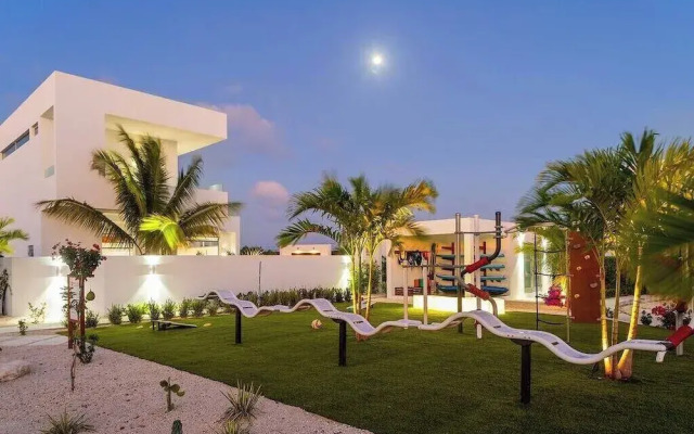 Seaside Family Vacation Villa, Hotel Amenities v2