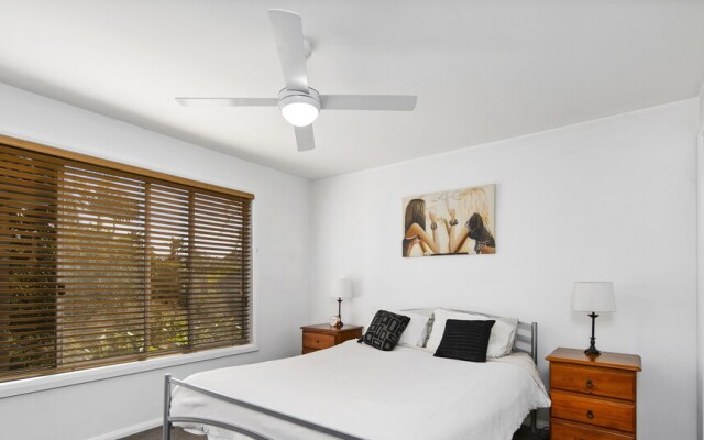 Sunny-Daze - Bonny Hills