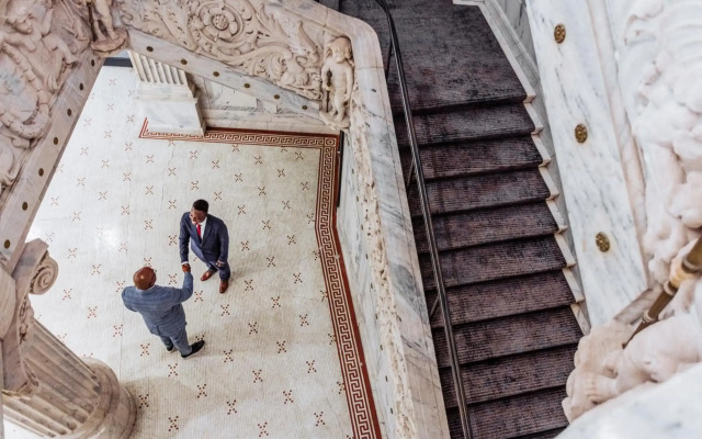 The Candler Hotel Atlanta, Curio Collection by Hilton
