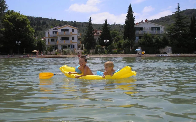 Apartments Villa Eden