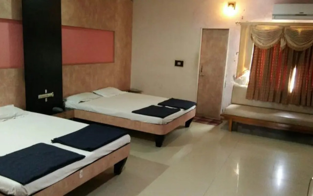 Hotel Meera
