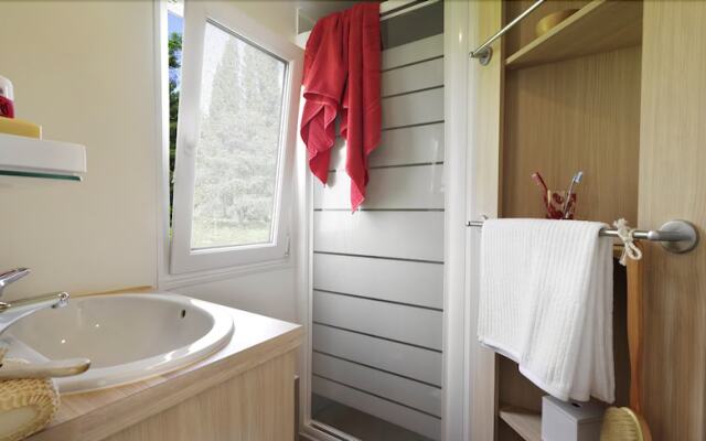 Kawan Village Camping Club Lac de Bouzey