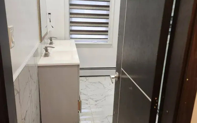 3 Bedroom House Brampton Toronto Canada