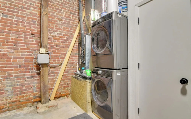 Downtown Galveston Home: Walk to Historic District