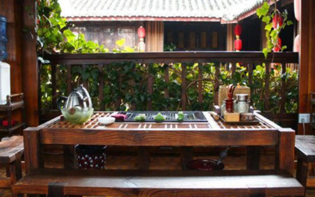 Lijiang Zhaofu Inn